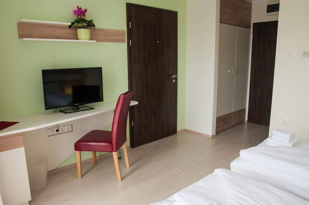 Hotel Pallone Balatonfüred Szoba fotó